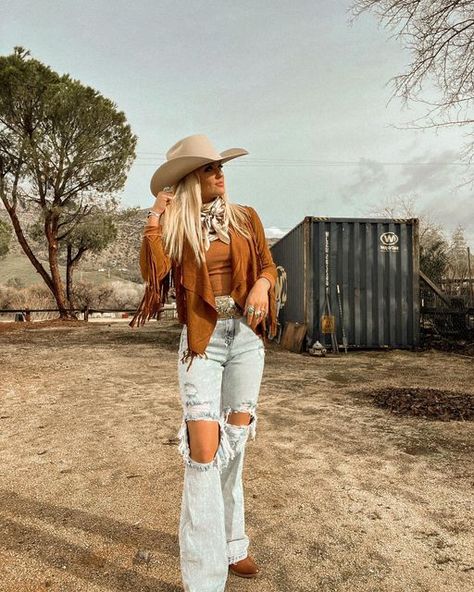 Cute Western Outfits, Country Outfits Women, Nfr Outfits, Western Photoshoot, Nfr Fashion, Cowgirl Style Outfits, Southern Outfits, Country Style Outfits, Western Wear Outfits