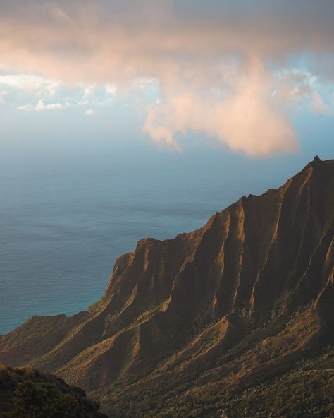 Nā Pali Coast, Kauai 💘 #hawaii #napalicoast #kauai #naturephotography #hawaiilife #hawaiitrip Napali Coast Kauai, Napali Coast, Waimea Canyon, Kauai Hawaii, Kauai, Hawaii, Quick Saves