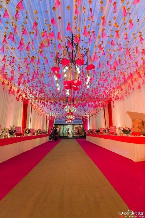 Photo By The Eternal Knot - Decorators Marriage Hall Decoration, Fond Studio Photo, Indian Wedding Decorations Receptions, Themed Wedding Decorations, Wedding Hall Decorations, Wedding Background Decoration, Wedding Entrance Decor, Personalized Wedding Decor, Wedding Stage Design