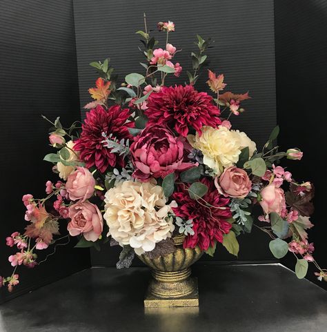 Autumn Shades of Pink 2017 by Andrea Large Floral Arrangements, Spring Flower Arrangements, Large Flower Arrangements, Miniature Flowers, Flower Arrangement Designs, Most Popular Flowers, Fall Flower Arrangements, Flower Decorations Diy, Artificial Floral Arrangements