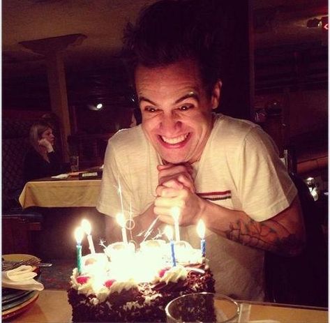 Looks like he's plotting something evil with that cake. #panic! At the disco #brendon urie: Food College, Brandon Urie, What I Like About You, Chris Tomlin, Emo Trinity, Lauren Daigle, Funny Happy Birthday, Brendon Urie, Favorite Picture