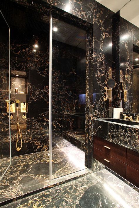 Gothic Bathroom Ideas, Modern Luxury Kitchen Design, Gothic Bathroom, Masculine Bathroom, Marble Bathroom Designs, Gold Bad, Gold Bathroom Decor, Black And Gold Bathroom, Modern Luxury Bathroom