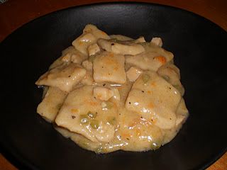 vegan chicken and dumplins Beans And Dumplings, Chicken And Dumplings Southern, Chicken N Dumplings, Lima Beans, Comfort Dishes, Southern Comfort, Southern Style, Food Recipe, Dumplings