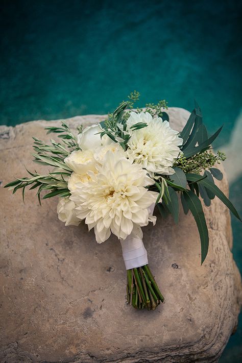 White Dahlia Bouquet, Daliah Flower, Dahlia Bridal Bouquet, Dahlia Wedding Bouquets, Small Bridal Bouquets, Venice Wedding, Dahlias Wedding, Dahlia Bouquet, Wedding Colour