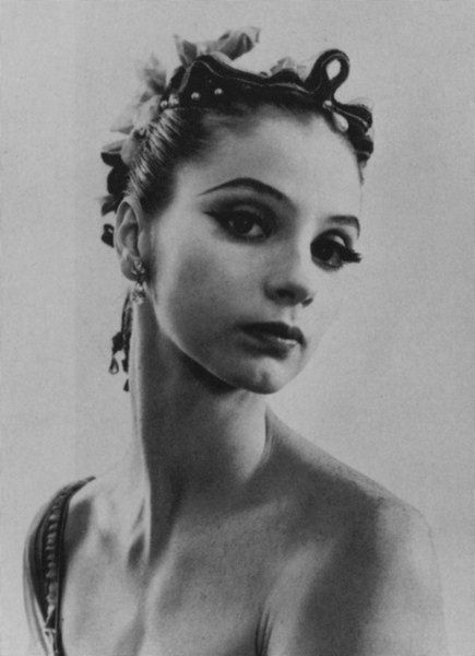 Suzanna Farrel Suzanne Farrell, Ballet Makeup, Vintage Ballet, Adult Ballet, George Balanchine, Cecil Beaton, Ballet Photos, City Ballet, Lets Dance