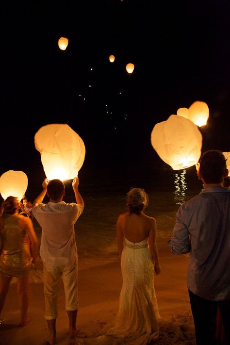 Dominican Republic Wedding, Night Sky Photography, Sky Lanterns, Destination Wedding Inspiration, Luxury Wedding Venues, Mexico Wedding, Wedding Goals, Wedding Destination, Star Wedding