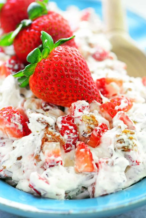 Pretzel Salad Recipe, Strawberry Pretzel Salad Recipe, Strawberry Salad Recipe, Gunny Sack, Strawberry Pretzel Salad, Mouthwatering Food, Strawberry Pretzel, Pretzel Salad, Fruit Salads