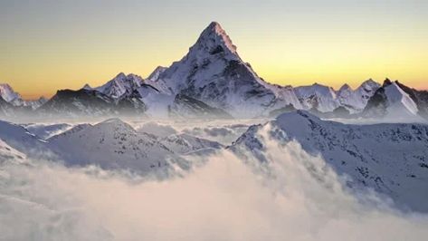 Gunung Everest, Mountain Everest, Sea Of Clouds, Landscape Snow, Himalayas Mountain, Winter Inspired, Relaxation Meditation, The Himalayas, Beautiful Mountains