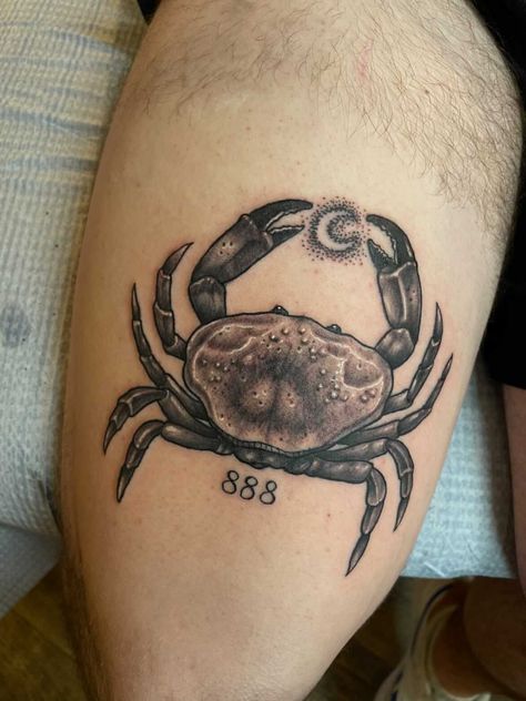 Crab Neck Tattoo, Crab Moon Tattoo, Crab And Moon Tattoo, Crab Hand Tattoo, Crab Knee Tattoo, Crab Tattoo Traditional, Crab Tattoo Men, Unhinged Tattoos, Traditional Crab Tattoo