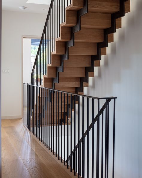 Oak and Steel stair with exposed treads and risers at Redland House Built In Shelves Living Room, House Staircase, Treads And Risers, Steel Stairs, Home Stairs Design, Architectural Services, Stair Risers, Interior Stairs, House Stairs