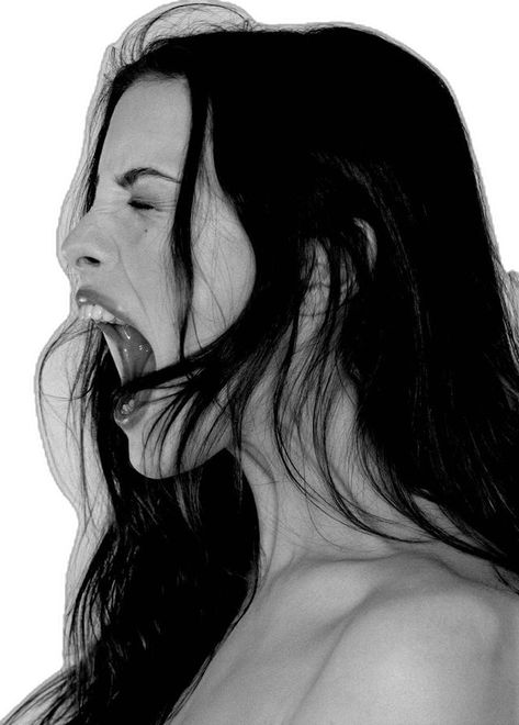 Rage Art, Word A, Liv Tyler, Face Reference, Monochrome Photography, Pop Punk, Foto Inspiration, Pose Reference, Photography Inspiration