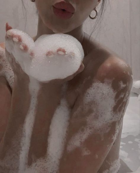 Couple Self Care Aesthetic, Bubble Bath Aesthetic, September Mood, Hair Mirror, 2024 Manifestation, Bath Aesthetic, Care Aesthetic, Lifestyle Aesthetic, Bath Girls