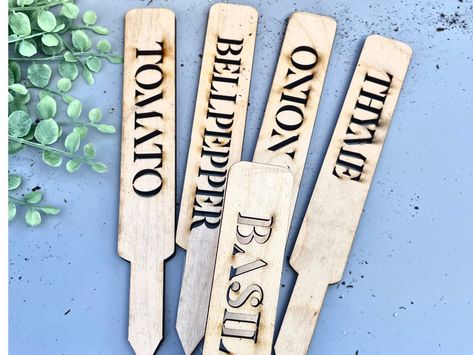 Garden Marker Custom Handmade Plant Stakes for Herb Gardening Gift Garden Stake Large Vegetable Marker Herb Markers Plant Tag Gardeners Gift by designLeeStudio on Etsy Large Herb Garden, Vegetable Garden Stakes, Vegetable Garden Markers, Herb Garden Markers, Cut Garden, Fruit Labels, Garden Marker, Herb Markers, Engagement Cake Toppers