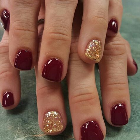 #acrylicnails #nailsalonswilmington #fabulousnails #naildesigns Shellac Nails, Fall Nail Colors, Dipped Nails, Autumn Nails, Fabulous Nails, Fancy Nails, Short Acrylic Nails, Nail Polishes, Powder Nails