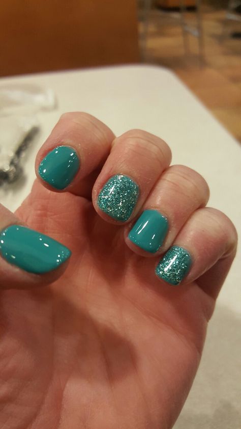 Bahamas cruise nails. Island oasis and emerald shine. Vacation Nails Nashville, Cruise Nails Dip, Pedicure Ideas For Cruise, Teal Toes Nails, Hoco Toenails, Nails For Cruise 2023, Aqua Marine Nails, Fun Cruise Nails, Cruise Nails 2023