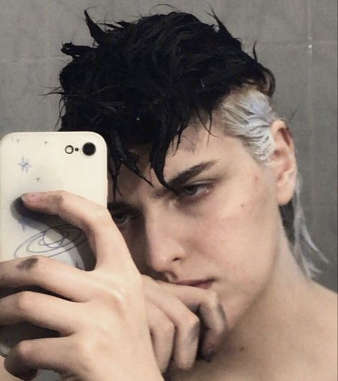 alt tiktok boy guy grunge goth emo alternative short hair black and blonde hair underneath White Under Black Hair, Black Hair White Streak Men, Goth Hair Men, Black And White Hair Men, Alt Boy Hair, Half Blonde Half Black Hair, White Streak In Hair, Black With Blonde Highlights, Emo Hairstyles For Guys