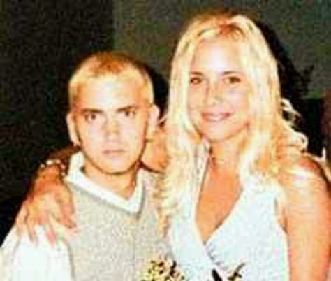 Eminem with ex-wife, Kim Mathers Kim Mathers, Marshall Eminem, Sid And Nancy, Eminem Photos, Eminem Rap, Eminem Slim Shady, The Real Slim Shady, Marshall Mathers, Rap God