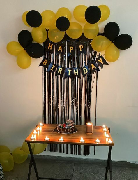 Black Golden Theme Birthday Decoration, Black And Yellow Theme Party, Golden And Black Balloon Decoration, Golden Themed Birthday Party, Black And Golden Birthday Decoration, Husband Birthday Decorations, Teachers Day Decoration, Black And Gold Birthday Cake, Birthday Tips