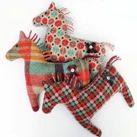 Sewing Horse Pattern, Horse Stuffed Animal Pattern, Fabric Animal Ornaments, Vintage Stuffed Animal Patterns, Patchwork Toys, Horse Plushie, Horse Sewing Pattern, Handmade Soft Toys, Sewing Stuffed Animals