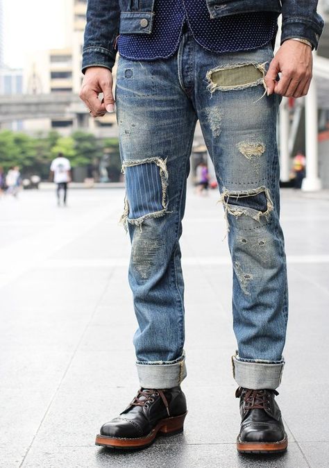 Patch work #fashion #menswear #menfashion #style #streetstyle #menstrend #fashionista Denim Repair, Mens Fashion Denim, Men's Denim Style, Denim Inspiration, Jeans Ripped, Denim Wear, Moda Jeans, Mode Jeans, Denim Patches