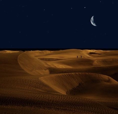 Arabian Night, Arabian Nights, In The Desert, Night Aesthetic, Sand Dunes, Pretty Places, The Desert, Ancient Egypt, Night Sky