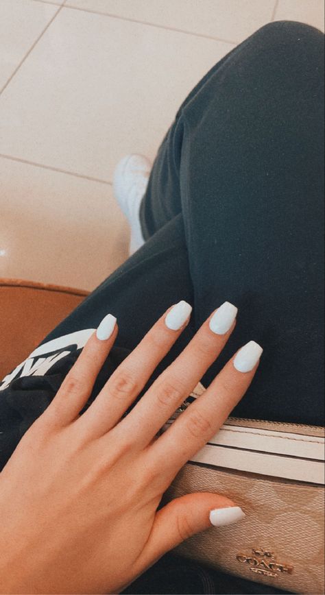 Coffin Short White Nails, White Box Nails Short, White Oval Nails Short, White Nails Inspo Short Almond, Homecoming Nails Acrylic Short White, Sport Nails Length Acrylic, Short Coffin Shape Nails White, Nails For 12 Yrs Old White, White Coffin Short Nails