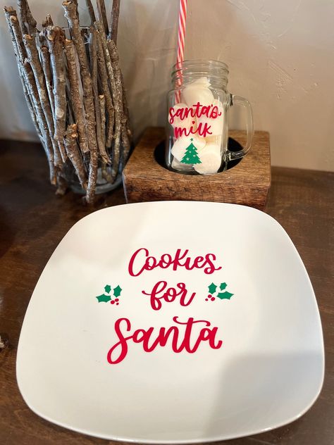 Santa Christmas Cookies, Personalized Christmas Plates, Personalized Christmas Cookies, Winter Tray, Swag Clothing, Christmas Accent Pillows, Milk For Santa, Rustic Christmas Gifts, Santa Decor