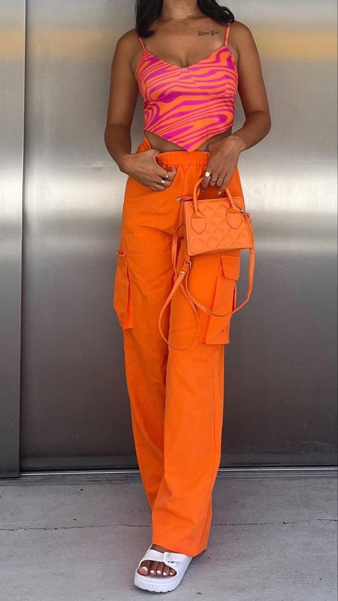 Orange Cargo Pants Outfit, Cargo Outfit, Bright Outfits, Drip Drip, Orange Fits, Orange Outfit, Cargo Pants Outfit, Bright Fashion, Sport Chic