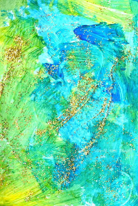 St. Patrick's Day Process Art for Preschoolers - Stay At Home Educator.3 Winter Process Art, Process Art For Preschoolers, Process Art Preschool, Art For Preschoolers, Stem Activities Preschool, St Patricks Crafts, St Patricks Day Crafts For Kids, Art Activities For Toddlers, Preschool Planning