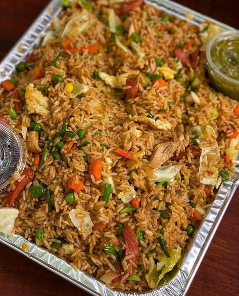 Ghana Fried Rice, Ghana Food, Ghanaian Food, African Recipes Nigerian Food, Simple Family Meals, Skillet Dinner Recipes, Haitian Food Recipes, Nigerian Food, Food Babe