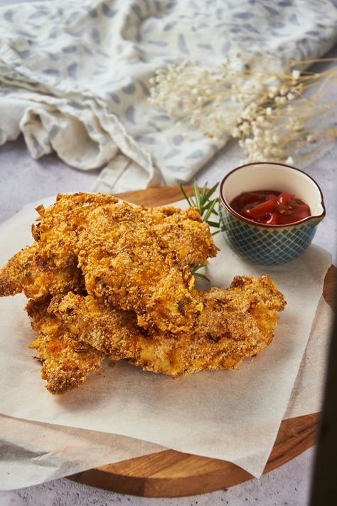 This copycat Zaxby's chicken finger recipe is just so darn delicious. It combines tender pieces of juicy chicken with just the right... Chicken Fingers Recipe, Chicken Finger, Chicken Finger Recipes, Chicken Tenderloin, Chicken Tender Recipes, Chicken Fingers, Juicy Chicken, Top Secret, Chicken Tenders