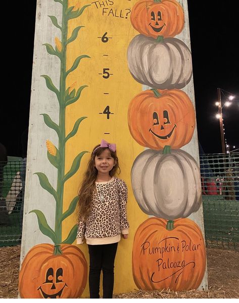 Fall Fest Arts And Crafts, Fall Carnival Photo Booth, Pumpkin Patch Photo Props, Fall Photo Cutout Board, School Fall Festival Decorations, Fall Festival Elementary School, Fall Festival Photo Cutout, How Tall This Fall, Fall Festival Photo Backdrop Ideas