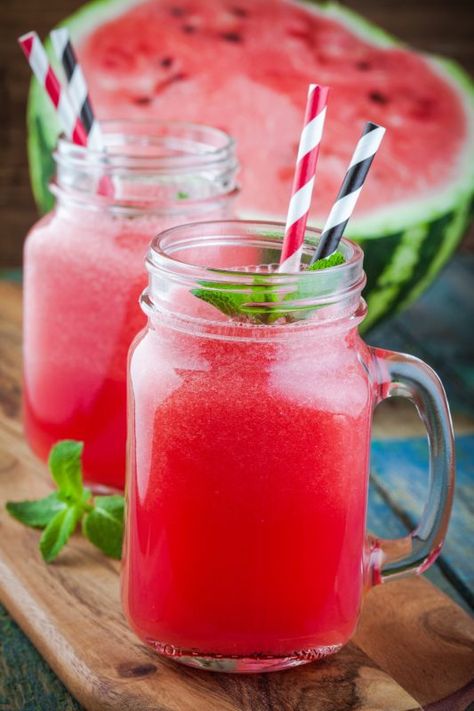 Watermelon Moonshine Recipe | MoonshineRecipe.org Watermelon Mint Tea, Watermelon Moonshine Recipe, Moonshine Drink Recipes, Watermelon Moonshine, Mint Tea Recipe, Moonshine Cocktails, Moonshine Recipe, Moonshine Recipes, Watermelon Mint