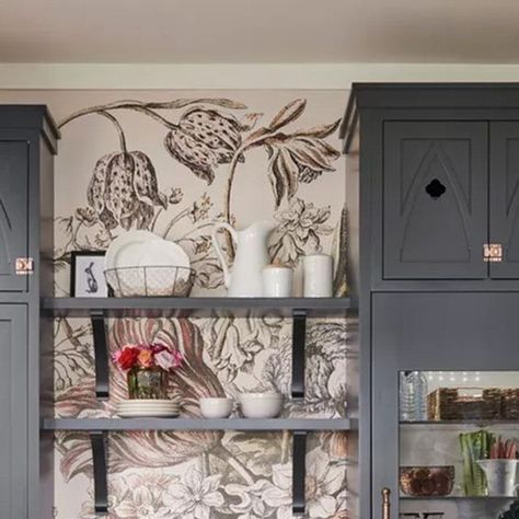 Better Homes & Gardens on Instagram: "This is your sign to wallpaper your kitchen! 😍 Floral wallpaper and a fresh coat of paint turn this kitchen nook into a cozy hangout spot. ✨ Tap the link in our bio for more accent wall ideas! #bhghome 📷: Jay Wilde" Accent Wall Ideas, Hangout Spot, Kitchen Nook, Extra Rooms, Kitchen Wallpaper, Wall Ideas, Breakfast Room, Better Homes And Gardens, Better Homes