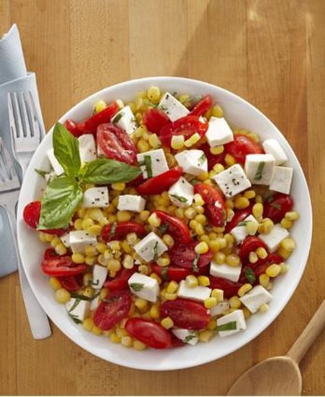 Fresh Corn, Tomato and Mozzarella Salad Tomato And Mozzarella Salad, Tomato And Mozzarella, Mozzarella Salad, Corn Salad, Foods Recipes, Fresh Corn, Tomato Salad, Veggie Sides, Summer Salads