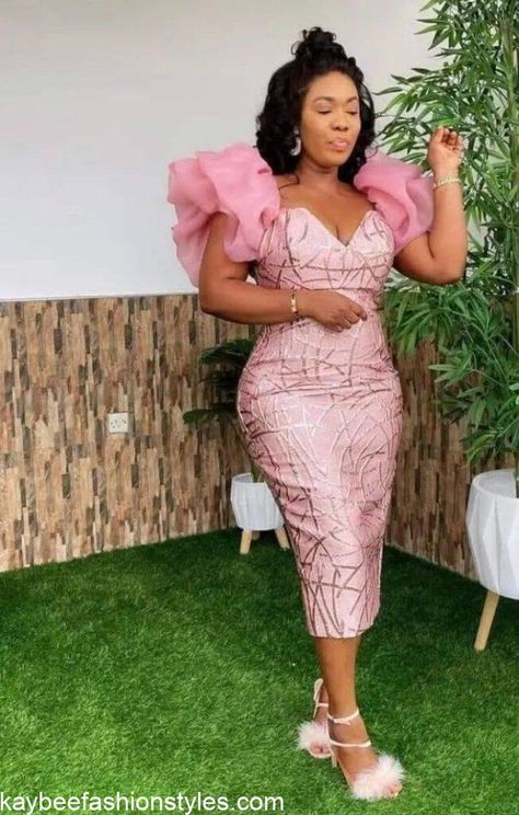 Classy Gown Styles, Organza Dress Couture, Brocade Gown Styles, Kitenge Dress Designs Unique, Damask Gown, Dinner Gown Styles, Kitenge Dress Designs, Gown Styles For Ladies, Lace Styles For Wedding