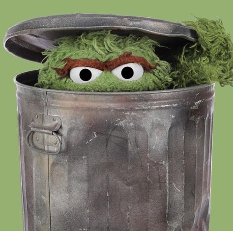 Oscar The Grouch, Gay Humor, What Lies Beneath, Personality Quiz, Clay Art Projects, Custom Templates, Tv Characters, Cute Profile Pictures, App Icon Design