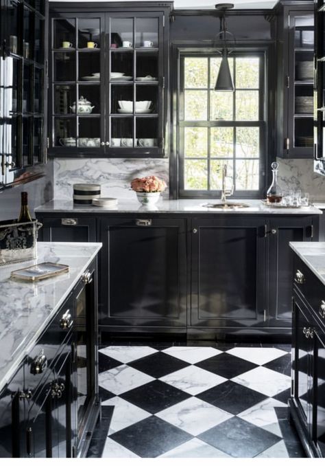 Black Pantry, Lacquer Cabinets, Modern Luxury Kitchen Design, Luxury Kitchen Ideas, Kitchen Color Trends, Veranda Magazine, Modern Luxury Kitchen, Butler’s Pantry, White Marble Floor