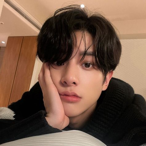 My Comfort Person, I Love Your Smile, Brother's Best Friend, Comfort Person, Love Your Smile, Enhypen Icon, Black Hair Kpop, Jake Enhypen, Lee Heeseung