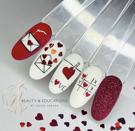 Love Nails Design Valentines Day, Nails St Valentin, St Valentine Nails, Anniversary Nail Art, Beach Nails Art, Joy Nails, Valentines Nail Art Designs, 2023 Beach, Beach Nail Art