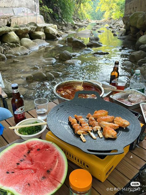 Korean Camping, Simple Camping Meals, Japanese Camping, Camping Dinner Ideas, Camping Lunch Ideas, Japanese Picnic, Meals For The Family, Pick Nick, Campfire Snacks