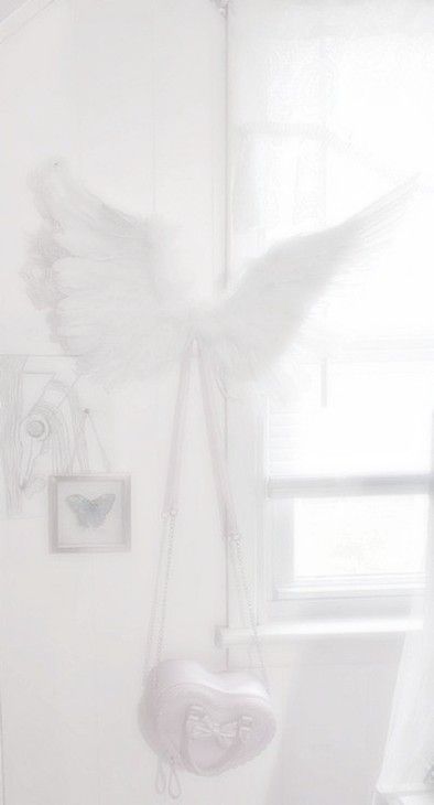 Angel Core Wallpaper, Angelcore Aesthetic Wallpaper, White Coquette Wallpaper, White Angel Aesthetic, Dollcore Wallpaper, Angelic Wallpaper, Angel Wings Wallpaper, Angelcore Wallpaper, Saturated Aesthetic