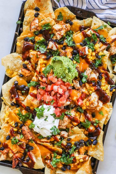 Easy Bbq For A Crowd, Barbecue Chicken Nachos, Bbq Chicken Nachos Recipe, Chicken Leftovers, Bbq Nachos, Bbq Chicken Nachos, Mexican Dinners, Buffalo Chicken Nachos, Chicken Nachos Recipe