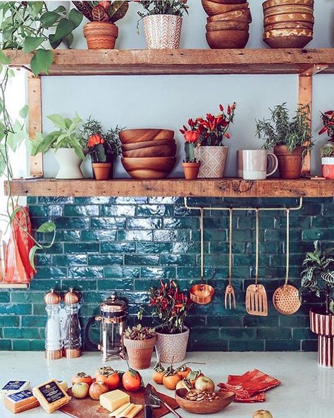 Custom Textiles : Loom to Home (@luna_zorro) • Instagram photos and videos Interior Boho, Bohemian Kitchen, Herringbone Backsplash, Decor Studio, Decor Ikea, Bohemian House, Kitchen Corner, Cool Ideas, Arabian Nights