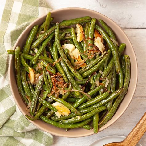 Easy Roasted Green Beans Best Roasted Green Beans, Roasted Beans Green, Roasted Carrots And Green Beans Oven, Oven Roasted Green Beans Fresh, Frozen Roasted Green Beans, Oven Roasted Green Beans Frozen, Leftover Green Beans, Meal Sides, Holiday Casseroles