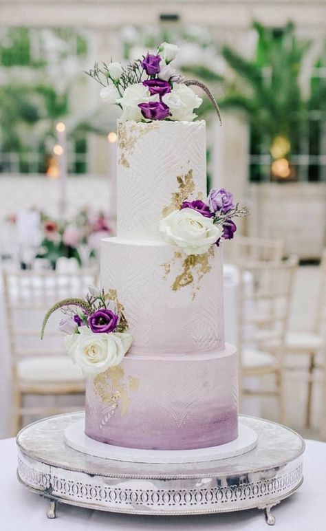 Wedding Cake Designs Purple, Wedding Cakes Lilac, Lavender Wedding Cake, Purple Wedding Cake, Purple And Gold Wedding, Wedding Cake Ombre, Purple Wedding Cakes, Purple Cakes, The Wedding Cake