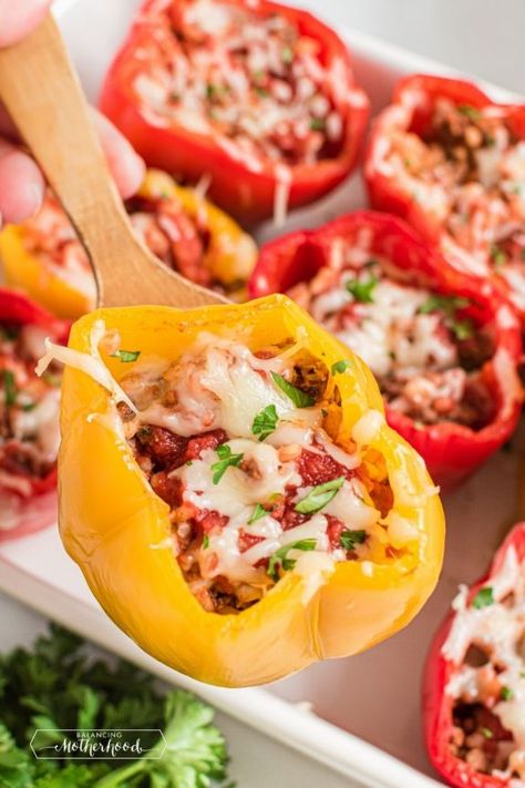 Recipe For Stuffed Bell Peppers, Bell Peppers Stuffed, Tonights Dinner, Easy Stuffed Peppers, Stuffing Ingredients, Instant Pot Pasta Recipe, Sauce Tomate, Peppers Recipes, Mediterranean Diet Recipes