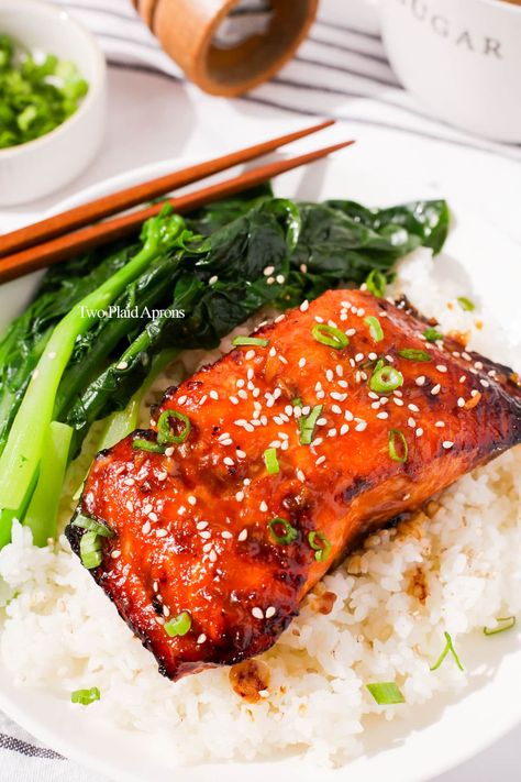 Miso Salmon Recipe, Miso Recipe, Miso Salmon, Lobster Dishes, Red Miso, Salmon Dinner, Salmon Dishes, Delish Recipes, Cooking Salmon