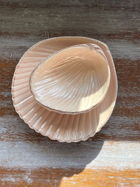 Sea Shell Plate, Shell Plate, Pink Nautical, Pink Seashell, Birthday Goals, Mermaid Dreams, Decorative Dish, Rosa Pink, Trinket Tray