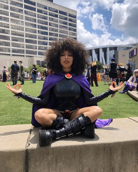 Titan Costume, Raven Halloween Costume, Kiera Please, Space Song, Teen Titans Cosplay, Raven Costume, Black Cosplayers, Raven Cosplay, Twin Halloween